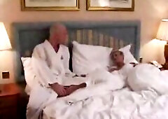 Amateur Tranny and Pair in Hotel