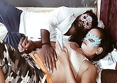 I hooked up with plump auntie Maya Bhabhi during the day