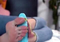 Imilia Audley - Golden Twilek Casual FJ and JOI