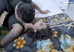 Mistress Wanted To Have Sex,so Servant Came And Satisfied Her By Having Sex With Her