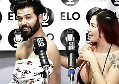 Anahi Likes pasa por el cuarto picante con Elo Podcast