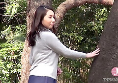 Plump Japanese wife delivers intense oral while being watched