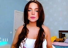 Love Chat Big Boobs Brunette Masturbating For Cam