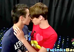 Naughty Twink Jacobey Wants Elijahs Bare Cock Up His Ass With Elijah White And Jacobey London