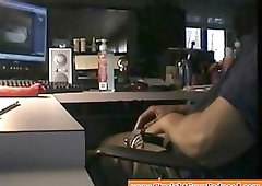 Straight amateur bloke wanking off watching porn