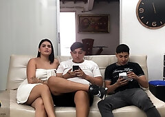 I Fuck My Boyfriends Best Friend While My Boyfriend Talks On The Phone - Porn In Spanish