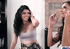 Yeah she is super hot but I cant just lick my latin roommate