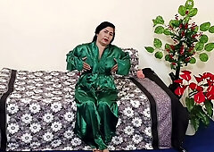 Pakistani Urdu Flashing Tits