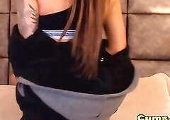 Fucks Herself In The Pussy And Cums