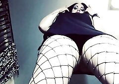 I literally u eager, teasing u with my ebony panty and showing my, ass, my legs, my nylons, dancing, shacking, and twerking all over your face! I arou