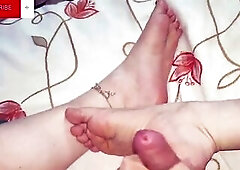 Transvestite throws his milk on her marvelous wench feet