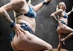 Outdoor, she-creature