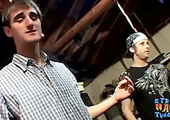 4 heterosexual pals get together for gang onanism