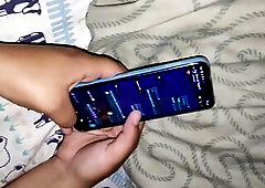 POV mi hermanstra hablaba con sus amigovios y me paga con una mamada para que no cuente nada