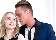 Stunning miniature teen Lightfairy is enjoying hot anal sex