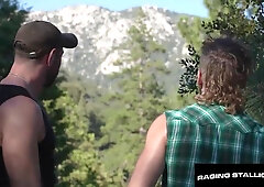 Muscle Teddy Hitchhiker Facefucked By Wooly Dad - Roman Mercury, Jayson Parker - RagingStallion