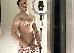 Oiled-up big dick hunk shoots a load