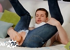 Benjamin Blue persuades his straight friend Malik Delgaty to discover the pleasure of sucking a cock instead of licking a pussy