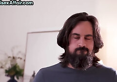 Hot lingerie bi babe gets pussysmashed