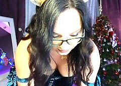 Xmas hawt deer in velvet suit, nylons and heels