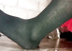 My room is flooded 'coz I peed in my Pants here on the floor