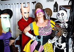 Great Halloween XXX threesome with Sophia Locke and Evie Christian