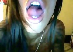 Blue eyed shemale wanking alone