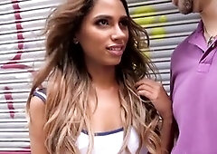 Long-blonde-hair, inexperienced