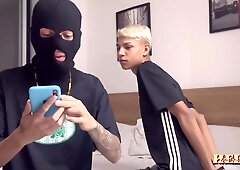 HE ASKED FOR A RANSOM TO COME BACK THE FRESH ONE, BUT HE TOOK THE ARSE AS BANK CHECK