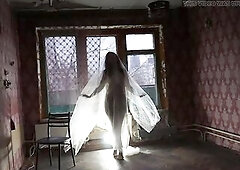 Ghost in a-maj in abandoned Abode