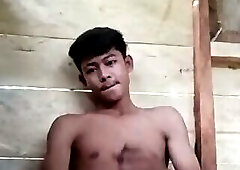 Sixpack guy wank and play his hole