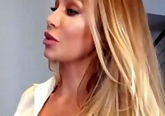 Bombshell Nicole Aniston gifted big stepson cock