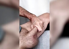 Pulsating leaking cock