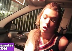 Cheerleader trap sucks in interracial duett