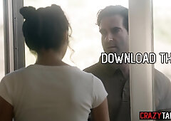 Penelope Woods fucks a delivery man