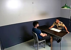 Detained jock sucks cock and rawrides to escape from custody