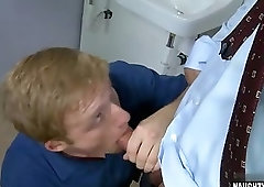 Muscle gay oral sex with cumshot