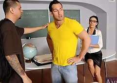 Busty brunette Vanilla Deville nicely penetrated by massive dick