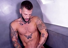 HotAFmen: Bearded Hunk's Artistry