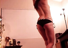 X-mas Camshow Queen of Hearts Bodypaint Fun Pt. 2