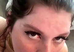 Serf Leia Seduces, Blows, and Bangs the Guards to Escape!