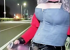 Carry out the audience's instructions during live broadcast until ejaculation .24.(@09:35)