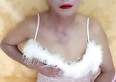Oanh Le -Dressed as a sexy porn princess -Selfie ejaculates and then moans cock