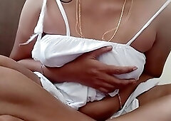 Swetha gets off using a banana in her pussy