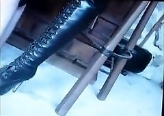 a good stooge opens  his mouth