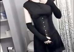 Female Mask and Breathplay