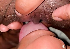 SUCKING MY GF LARGE LOVE BUTTON UNTIL THIS BABE CUM IN MY THROAT !!