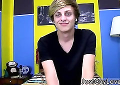 Cute twink toying ass