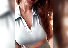 Stepmom pulls her large milky boobs without her brassiere