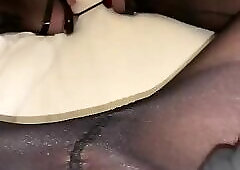 CD cum into pantyhose